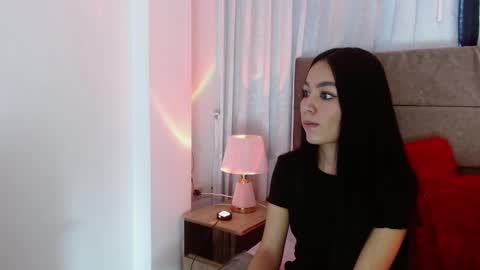 OliviaPetit  online show from October 7, 2:14 pm