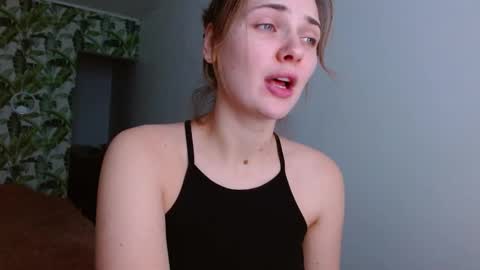 Olivia online show from December 3, 6:04 am