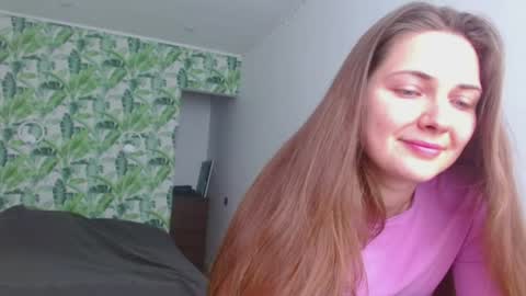 Snapshot of oliviashiny chatting on April 18, 4:38 am Olivia online show from April 18, 4:38 am