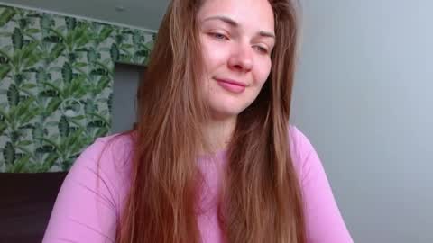 Snapshot of oliviashiny chatting on May 14, 4:30 am Olivia online show from May 14, 4:30 am