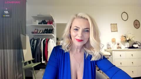 Snapshot of ollalla7 chatting on September 13, 2:06 pm ollalla7 online show from September 13, 2:06 pm