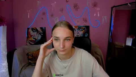Ollivia online show from May 6, 5:46 am