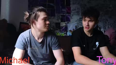 Snapshot of ololkd chatting on April 14, 8:53 am Tony online show from April 14, 8:53 am