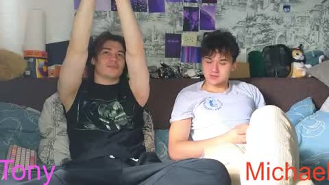 Snapshot of ololkd chatting on April 23, 7:52 am Tony online show from April 23, 7:52 am