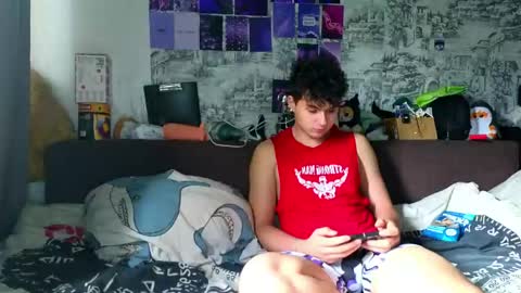 Snapshot of ololkd chatting on May 17, 7:28 am Tony online show from May 17, 7:28 am