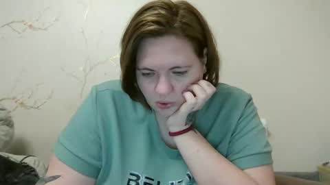 Snapshot of olyaandnetty chatting on March 11, 8:53 pm OlyaAndNetty online show from March 11, 8:53 pm