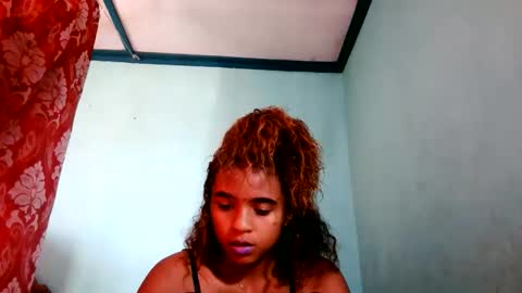 Snapshot of omegah05 chatting on June 10, 6:12 am omegah05 online show from June 10, 6:12 am
