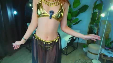 Miss Omelia online show from May 20, 4:02 pm