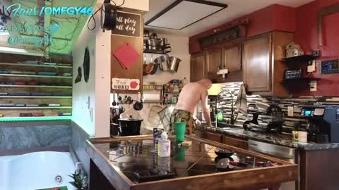 Norm online show from January 2, 5:18 pm