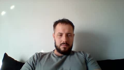Snapshot of on_elegancki93 chatting on February 12, 9:52 am on_elegancki93 online show from February 12, 9:52 am