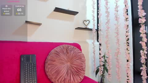 Violette online show from January 28, 9:40 pm