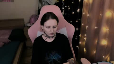 Snapshot of on_yxxx chatting on April 23, 8:11 pm on_yxxx online show from April 23, 8:11 pm