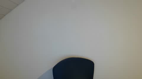 Snapshot of onanister chatting on September 19, 8:31 pm Somewhere over the rainbow online show from September 19, 8:31 pm