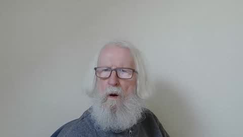 Snapshot of onanister chatting on November 8, 1:44 pm Somewhere over the rainbow online show from November 8, 1:44 pm