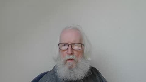 Snapshot of onanister chatting on November 22, 3:22 pm Somewhere over the rainbow online show from November 22, 3:22 pm