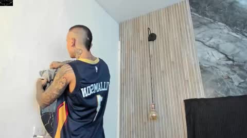 Snapshot of onceagain97_ chatting on October 26, 7:20 pm ... online show from October 26, 7:20 pm