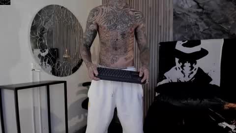 Snapshot of onceagain97_ chatting on November 17, 3:45 am ... online show from November 17, 3:45 am