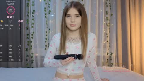 Snapshot of one_more_touch chatting on April 11, 1:48 pm Eva online show from April 11, 1:48 pm