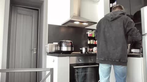 Snapshot of one_punch_cum chatting on March 8, 1:36 pm couple Lu sexy chick in middle and Jimmyblonde our friend Brianglasses online show from March 8, 1:36 pm