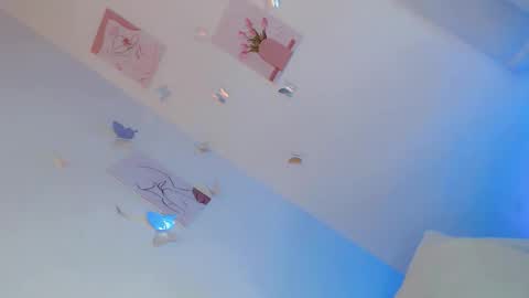 Snapshot of one_sweet_day18 chatting on March 27, 8:48 am jessy online show from March 27, 8:48 am