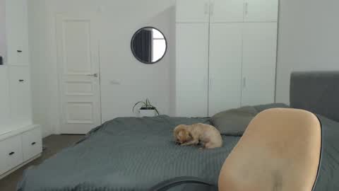 onebestlover online show from February 16, 10:32 am