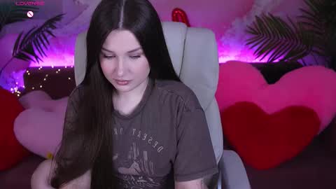 L A Y A online show from February 15, 2:03 pm