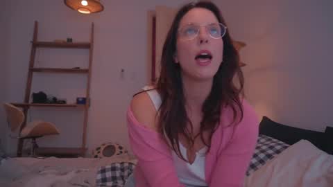 Ariel online show from February 22, 10:42 pm