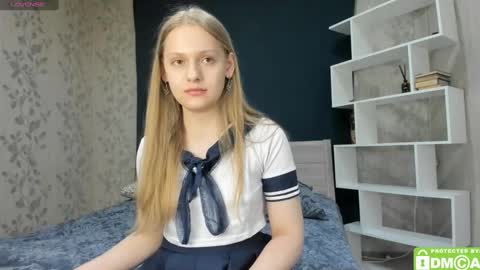 onelovelyalice online show from January 22, 8:59 pm