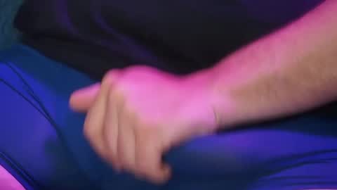 Snapshot of onemanmafia chatting on March 8, 9:40 pm OneManMafia online show from March 8, 9:40 pm