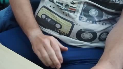 Snapshot of onemanmafia chatting on March 9, 11:03 am OneManMafia online show from March 9, 11:03 am