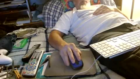 Snapshot of onemattu chatting on October 10, 6:56 am Mattu online show from October 10, 6:56 am