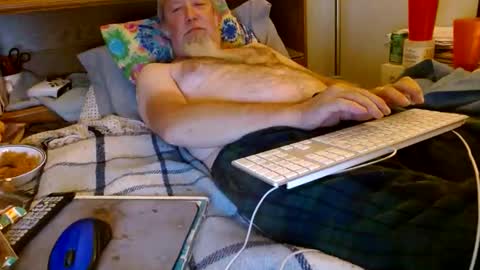 Snapshot of onemattu chatting on October 16, 8:59 am Mattu online show from October 16, 8:59 am