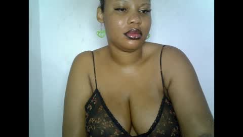oneofdbestchubbygaloncb online show from May 9, 2:28 am