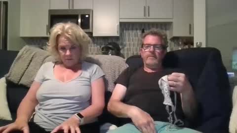 Snapshot of oneoften1000 chatting on February 28, 3:26 am couple mature milf bigboobs curvy mommydaddy online show from February 28, 3:26 am