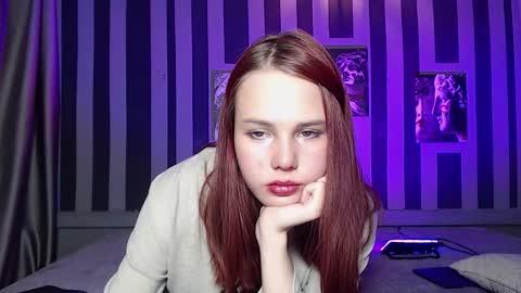 Snapshot of onessandra chatting on October 1, 5:24 am onessandra online show from October 1, 5:24 am