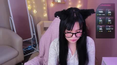 Snapshot of onix_cherry chatting on March 11, 8:59 pm Mina online show from March 11, 8:59 pm