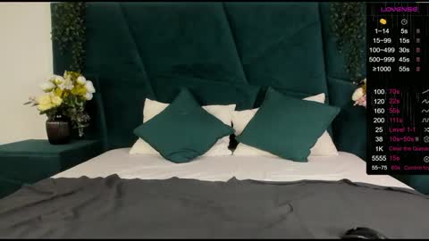 Erick  online show from February 6, 2:00 am
