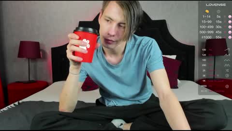 Erick  online show from February 7, 4:46 pm