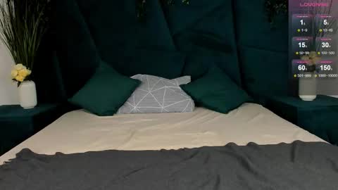 Erick  online show from September 28, 9:14 am