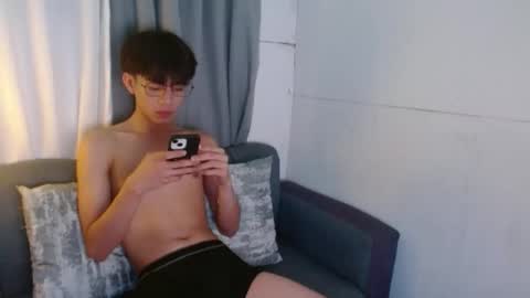 Snapshot of only_mau chatting on September 12, 11:54 am MAU online show from September 12, 11:54 am