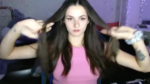 Snapshot of only_ubutterfly chatting on October 28, 6:21 pm Amalia online show from October 28, 6:21 pm