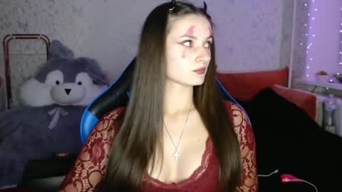 Snapshot of only_ubutterfly chatting on October 31, 7:04 pm Amalia online show from October 31, 7:04 pm