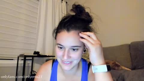 Em online show from June 25, 3:17 am