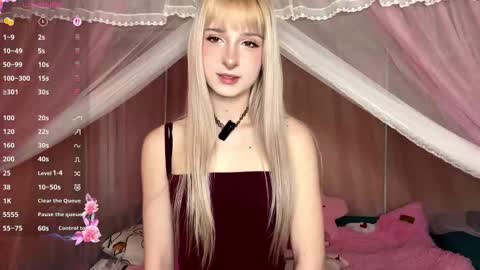 Snapshot of onlyeva1 chatting on March 23, 9:57 am Eva online show from March 23, 9:57 am