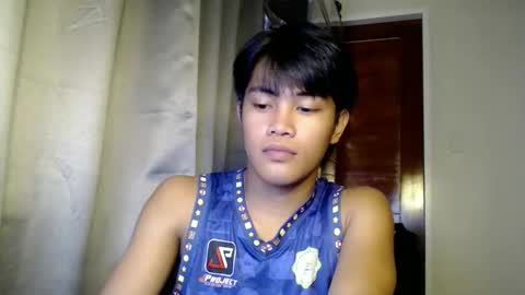 Snapshot of onlyjakee chatting on November 21, 6:01 am Jake online show from November 21, 6:01 am