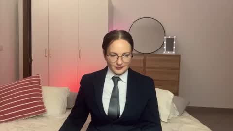The cutest model on this site online show from July 31, 4:06 pm