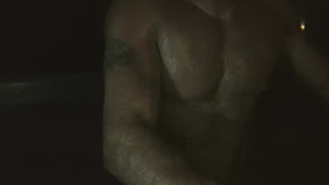Snapshot of onlylooking4 chatting on June 5, 1:45 am onlylooking4 online show from June 5, 1:45 am