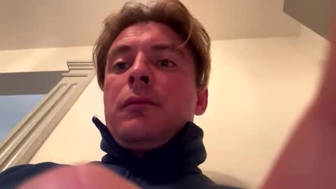 onlyloveyoutwice2016 online show from March 22, 6:33 pm