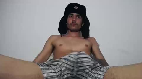 onzas_ online show from September 24, 10:24 pm