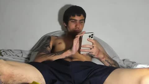 onzas_ online show from March 4, 8:59 pm